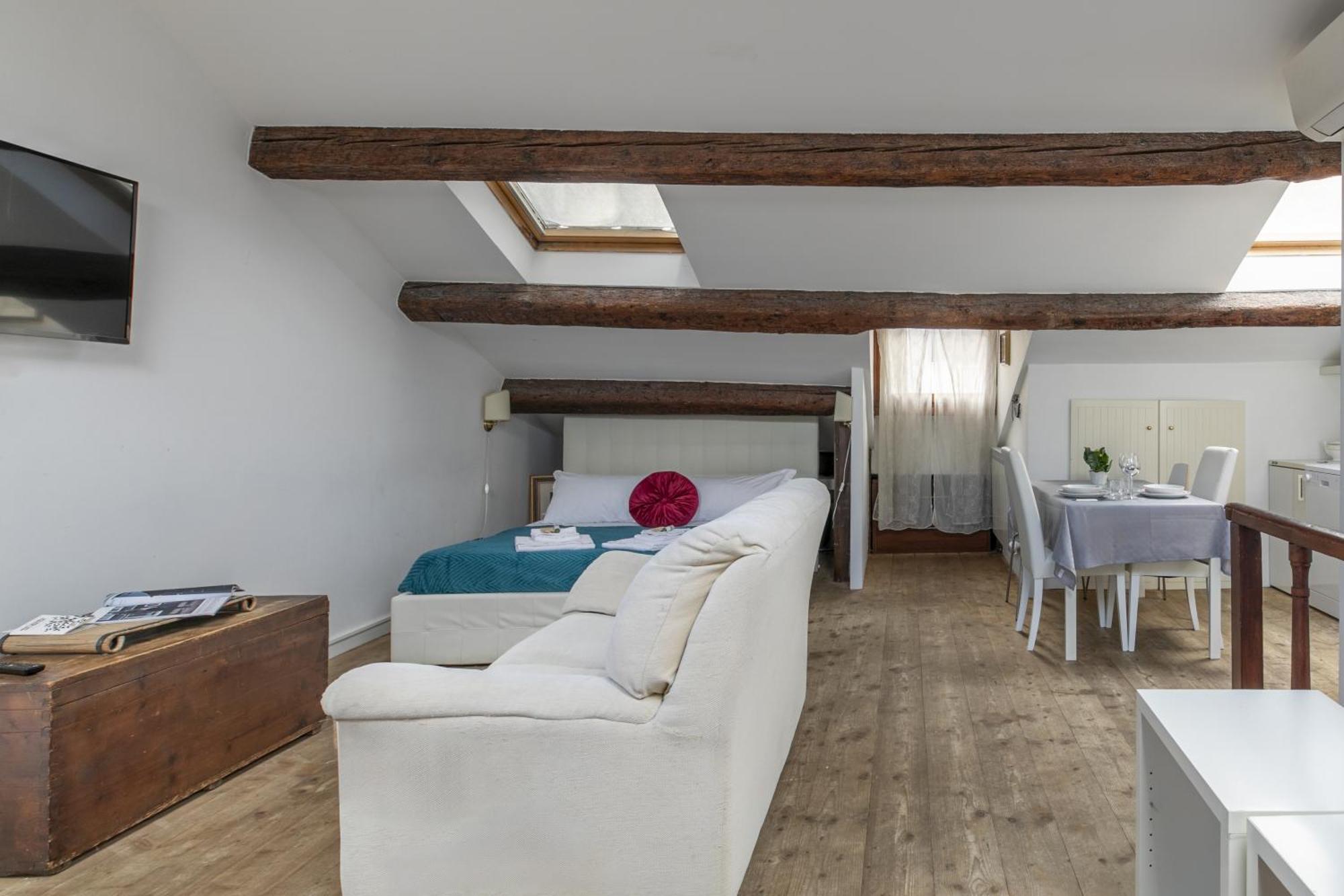 Nice Lovely Attic For 4 Person With Wifi - A/C Veneza Exterior foto